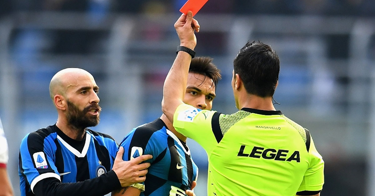 Gazzetta: l'Inter multa Lautaro, il giocatore rischia tre turni di squalifica. Si attendono sanzioni su Conte e altri