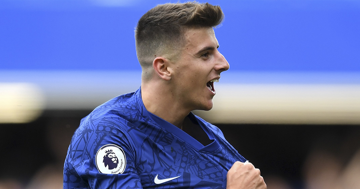 Mason Mount signs five-year contract with Manchester United