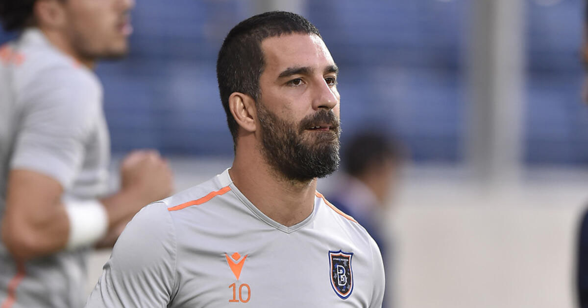 Arda Turan reportedly to join Galatasaray, Barca in talks with Turkish side